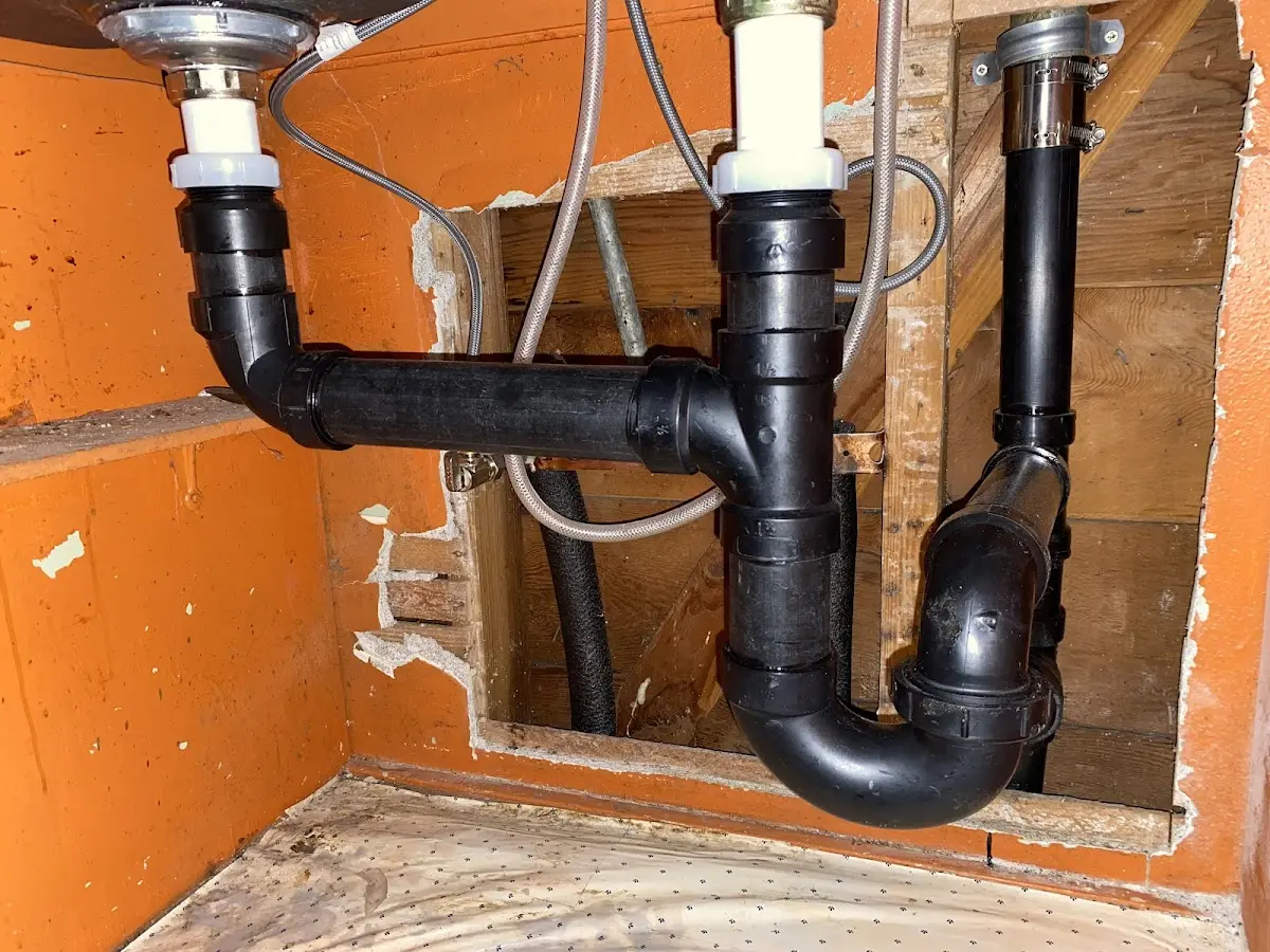 Professional Pipe Bursting equipment and tools on the job in Anniston